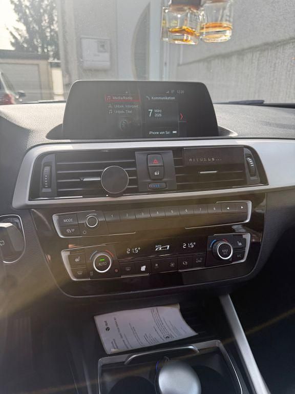 Gebraucht BMW 116 Advantage 109 PS (80 kW) 2019 Grau Kleinwagen
