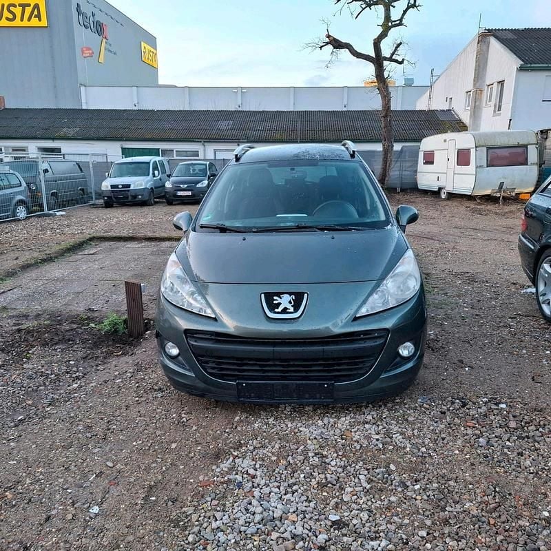 Gebraucht Peugeot 207 96 PS (70 kW) 2010 Grün Kombi