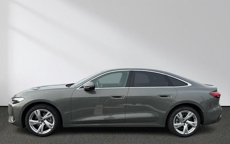 Gebraucht Audi A5 Sport 150 PS (110 kW) 2025 Chronosgrau Limousine