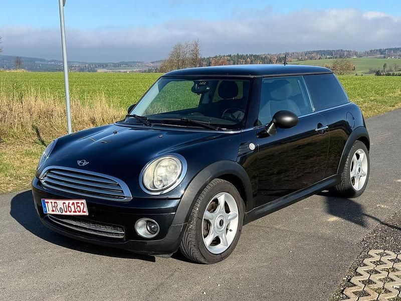 Schwarz Gebraucht 2009 Mini ONE Kleinwagen | 2.900 € (Superpreis) - Bild 1/4