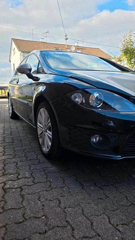 Schwarz Gebraucht 2012 Seat Leon FR Kleinwagen | 7.950 € (Fairer Preis) - Bild 1/4