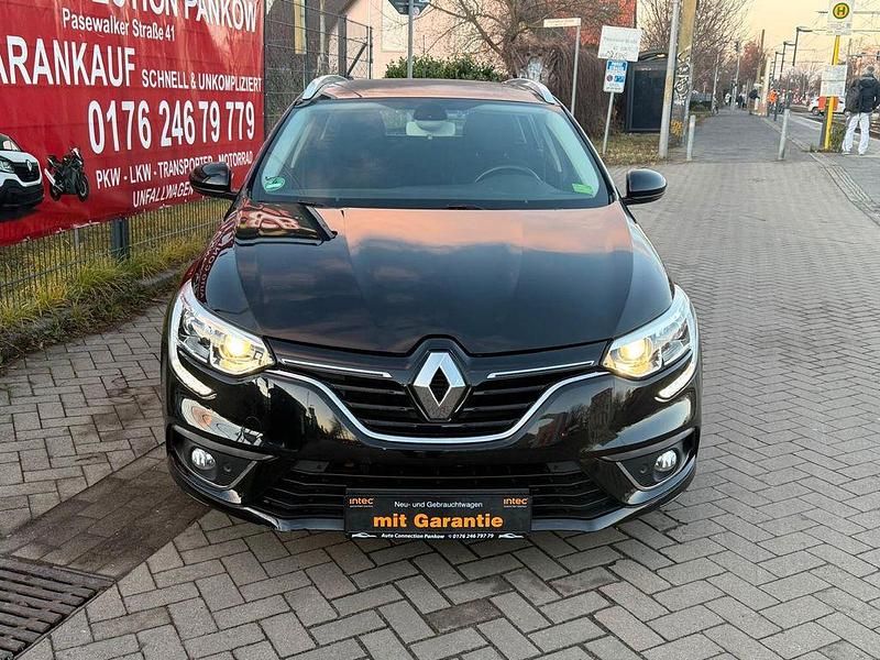 Gebraucht Renault Mégane IV 132 PS (97 kW) 2017 Schwarz Limousine