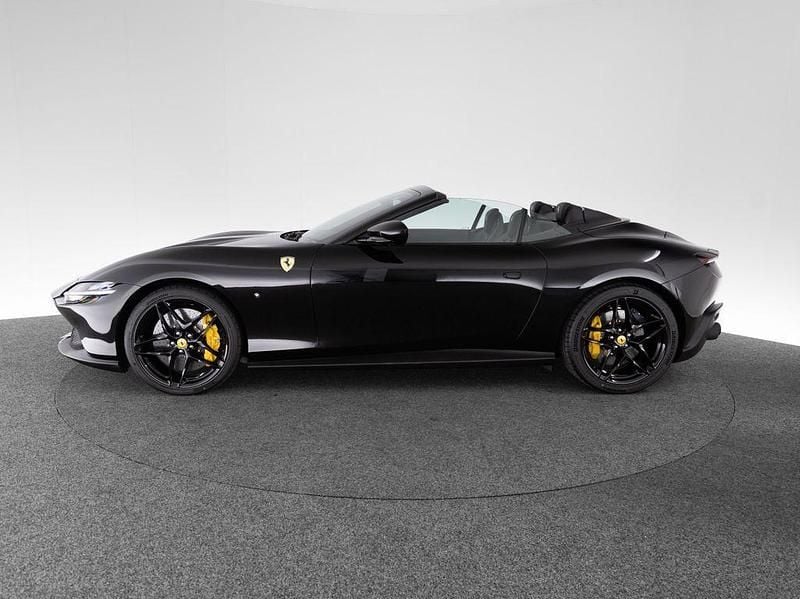 Neu Ferrari Roma 620 PS (456 kW) 2025 Nero ds Cabrio