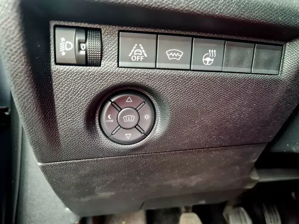 Gebraucht Citroën C4 PureTech 131 PS (96 kW) 2022 Silber Limousine