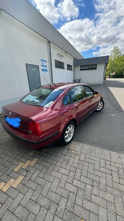 Gebraucht VW Passat Basis 125 PS (91 kW) 2000 Limousine