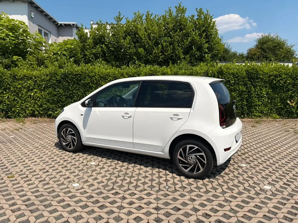 Gebraucht VW up! 60 PS (44 kW) 2018 Weiß Kleinwagen