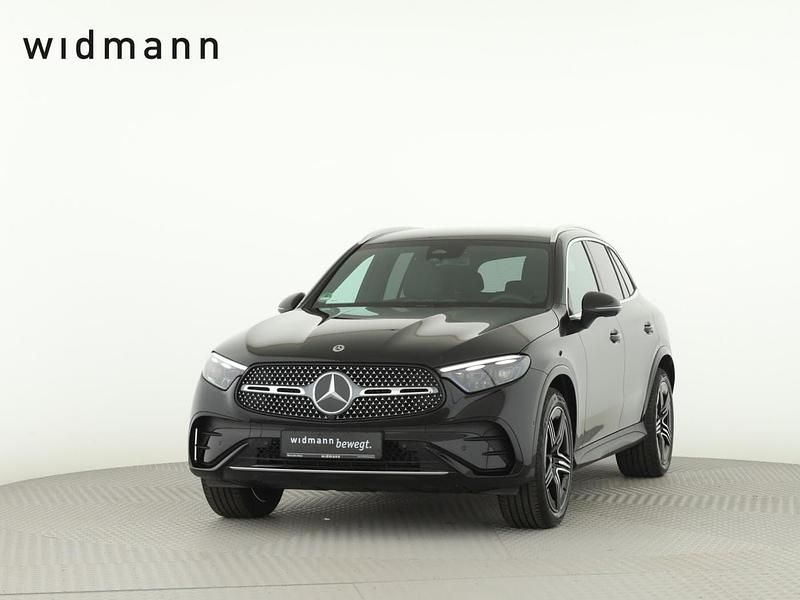 Metalliclack obsidianschwarz Gebraucht 2025 Mercedes GLC220 AMG SUV | 61.850 € (Superpreis) - Bild 1/4