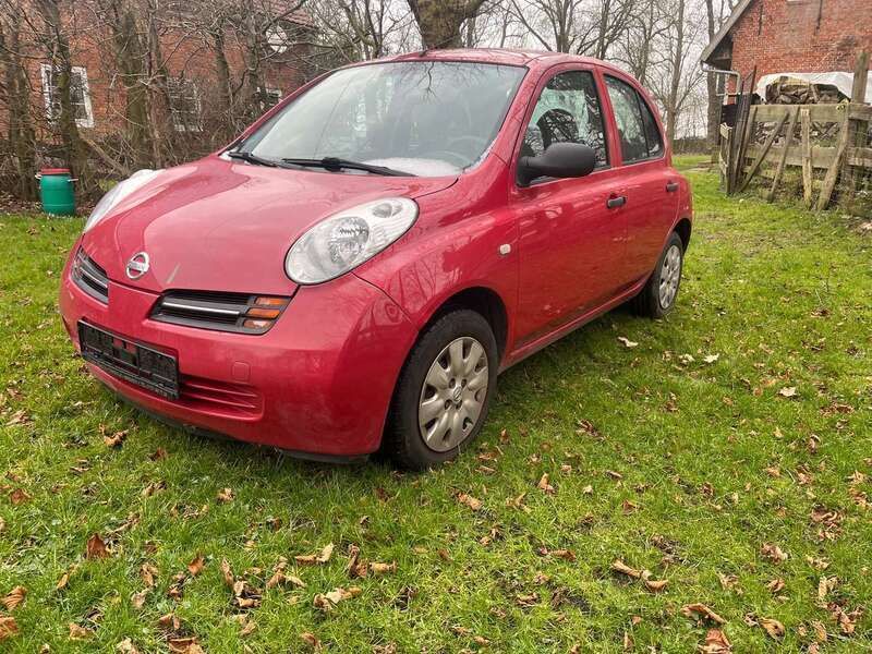 Rot Gebraucht 2003 Nissan Micra Kleinwagen | 2.223 € (Fairer Preis) - Bild 1/4