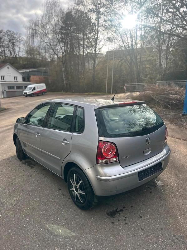 Gebraucht VW Polo 64 PS (47 kW) 2007 Grau Kleinwagen