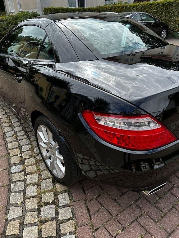 Gebraucht Mercedes SLK200 184 PS (135 kW) 2012 Schwarz Cabrio