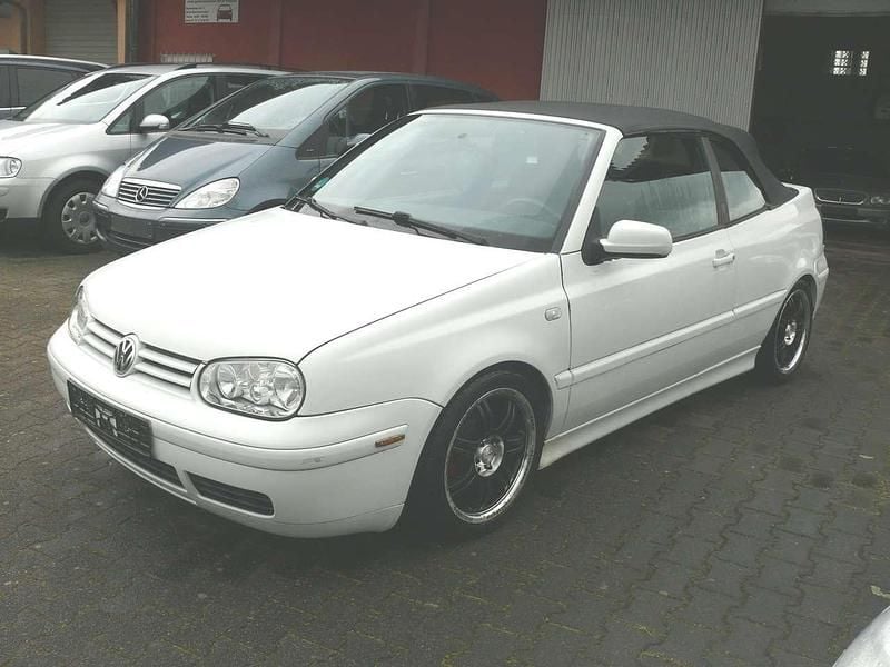 Weiß Gebraucht 1998 VW Golf Cabriolet Conceptline Cabrio | 700 € (Superpreis) - Bild 1/4