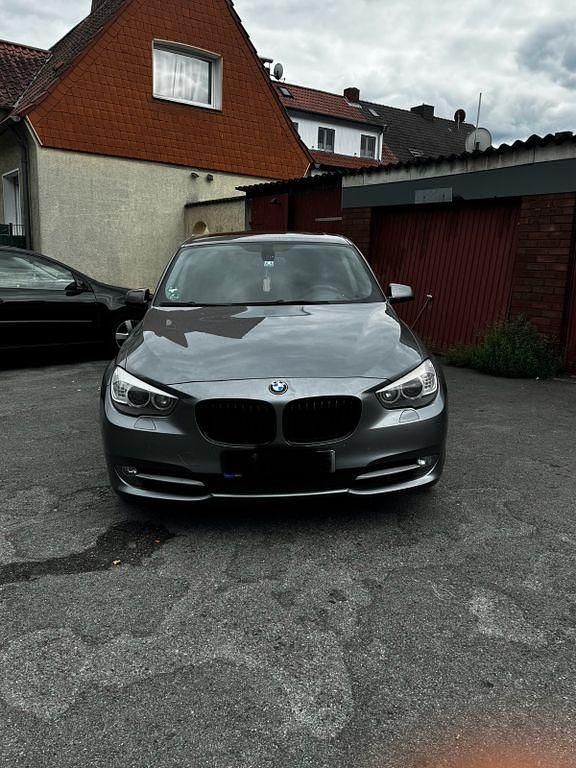Grau Gebraucht 2009 BMW 530 Gran Turismo Limousine | 9.800 € (Fairer Preis) - Bild 1/4