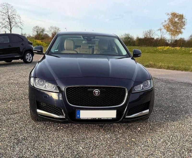 Gebraucht 2016 Jaguar XF Portfolio Limousine | 12.750 € (Fairer Preis) - Bild 1/4