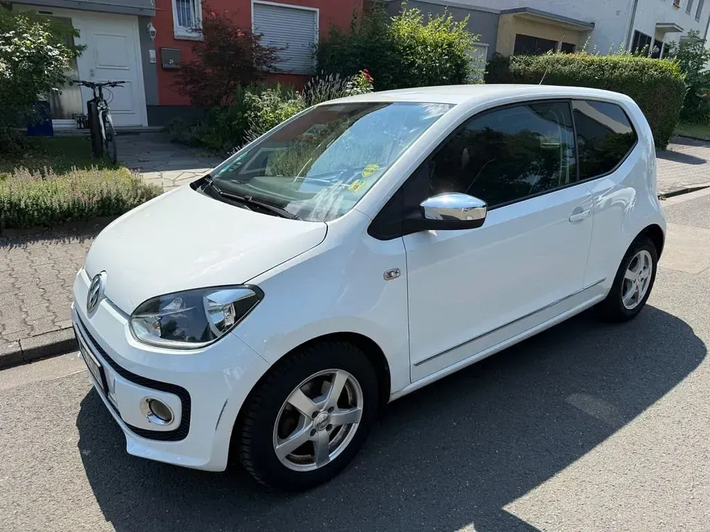 Gebraucht VW up! high up! 75 PS (55 kW) 2012 Weiß Kleinwagen
