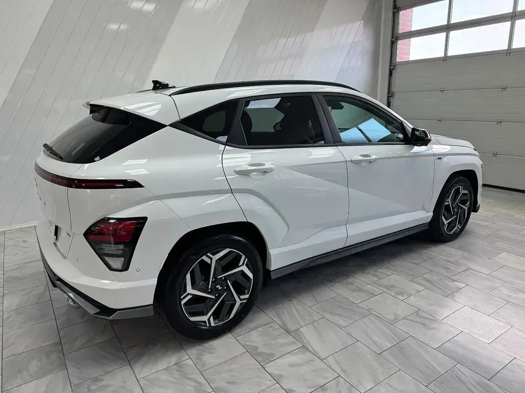 Gebraucht Hyundai Kona N Line 199 PS (146 kW) 2023 Serenity white pearl SUV