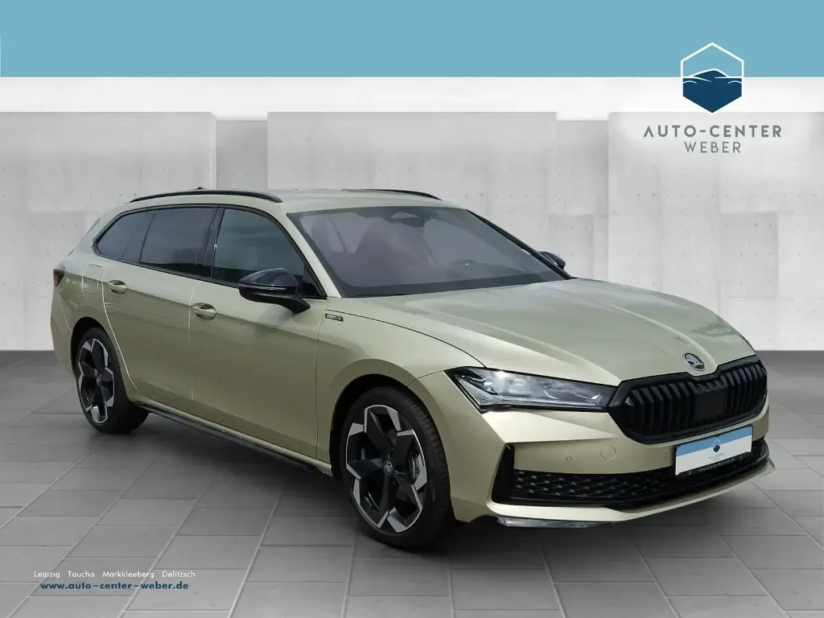 Gebraucht Skoda Superb SportLine 150 PS (110 kW) 2025 Kombi