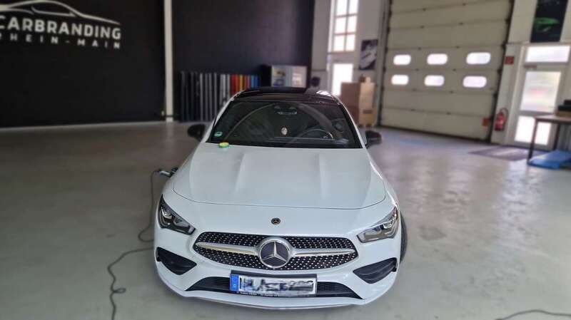 Weiß Gebraucht 2020 Mercedes 220 AMG Limousine | 35.000 € - Bild 1/4