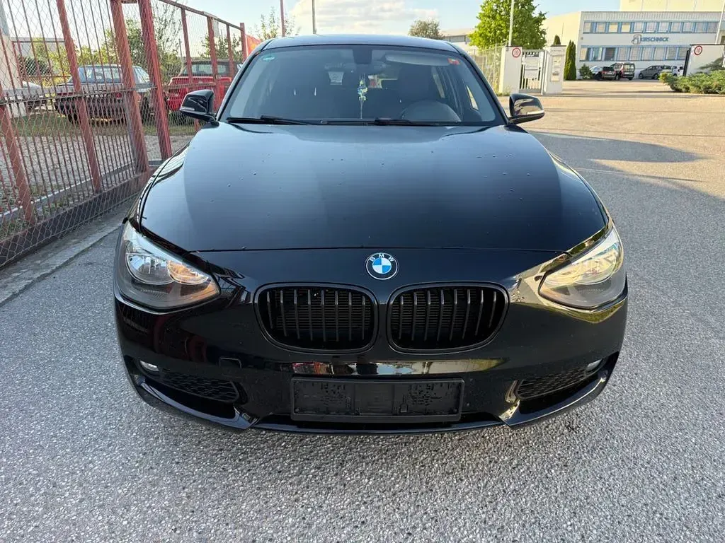 Gebraucht BMW 118 Comfort Edition 170 PS (125 kW) 2011 Schwarz Kleinwagen