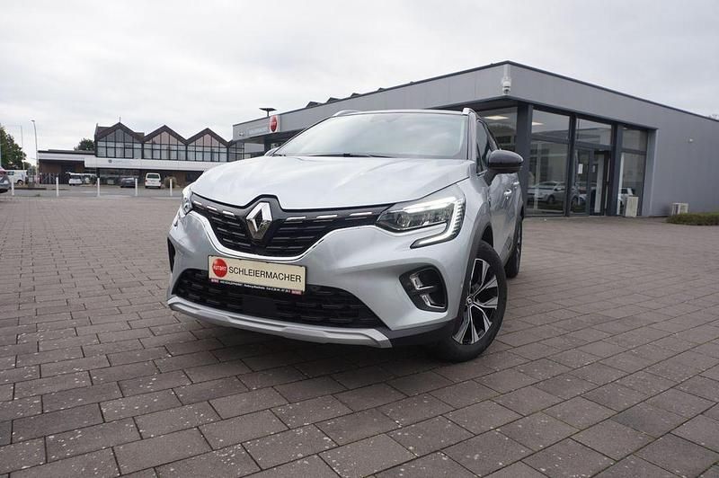 Grau Gebraucht 2024 Renault Captur Techno SUV | 19.480 € (Guter Preis) - Bild 1/4