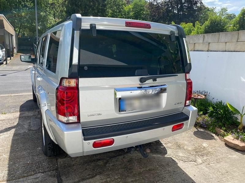 Gebraucht Jeep Commander Limited 218 PS (160 kW) 2007 Silber SUV