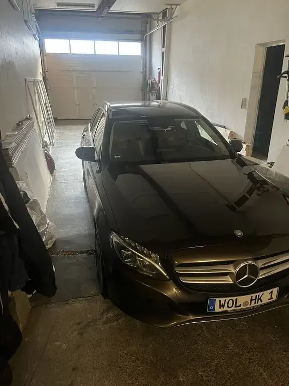 Gebraucht Mercedes C250 Exclusive 204 PS (150 kW) 2016 Braun Limousine