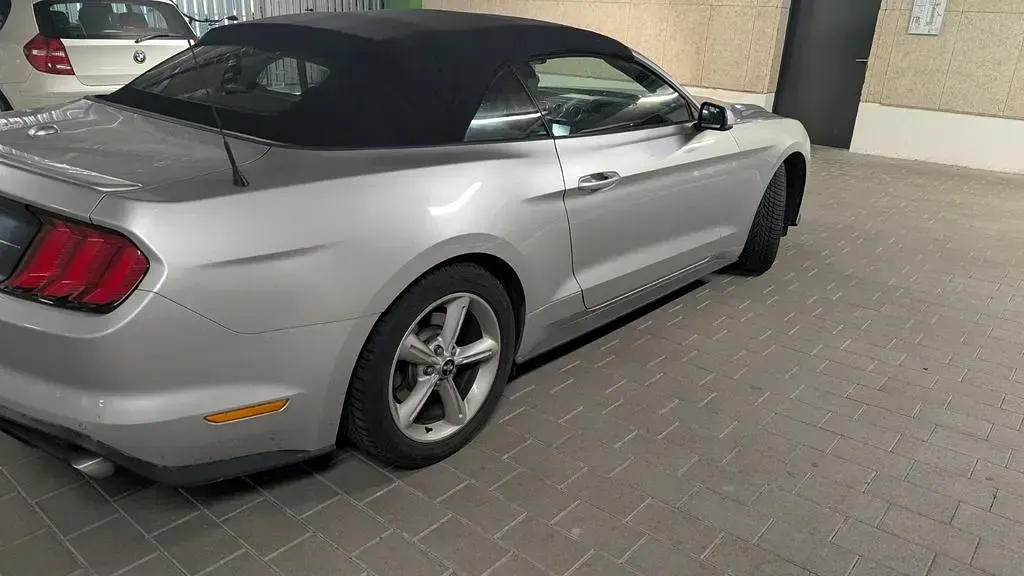 Gebraucht Ford Mustang 314 PS (230 kW) 2018 Silber Cabrio