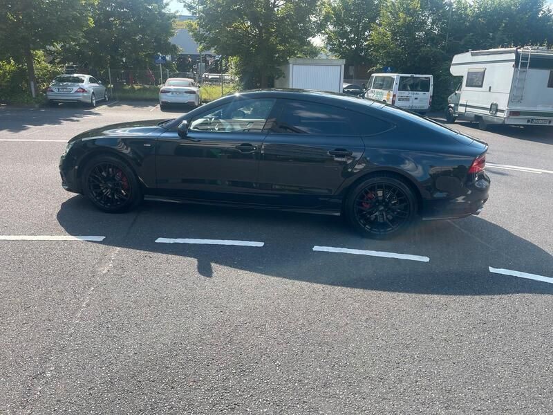 Schwarz Gebraucht 2011 Audi A7 Sport Kleinwagen | 17.900 € (Etwas zu teuer) - Bild 1/4