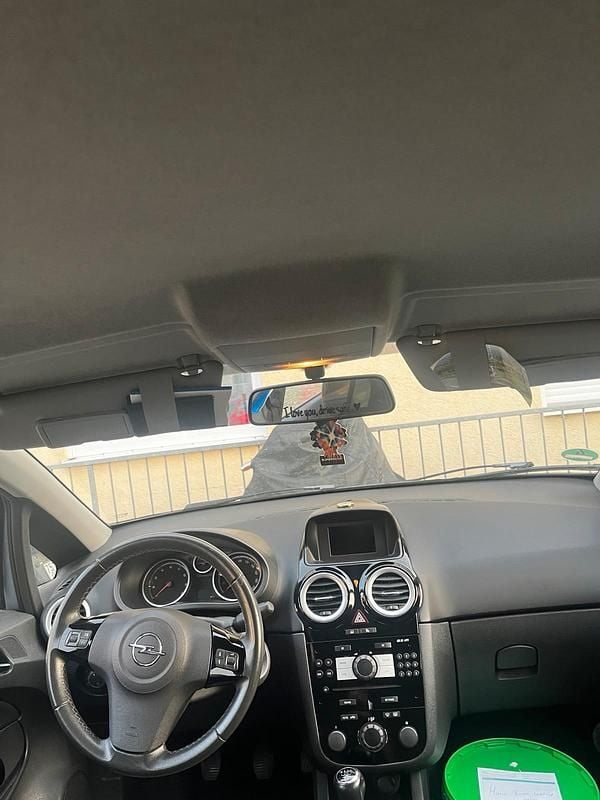 Gebraucht Opel Corsa 80 PS (58 kW) 2010 Grau Kleinwagen