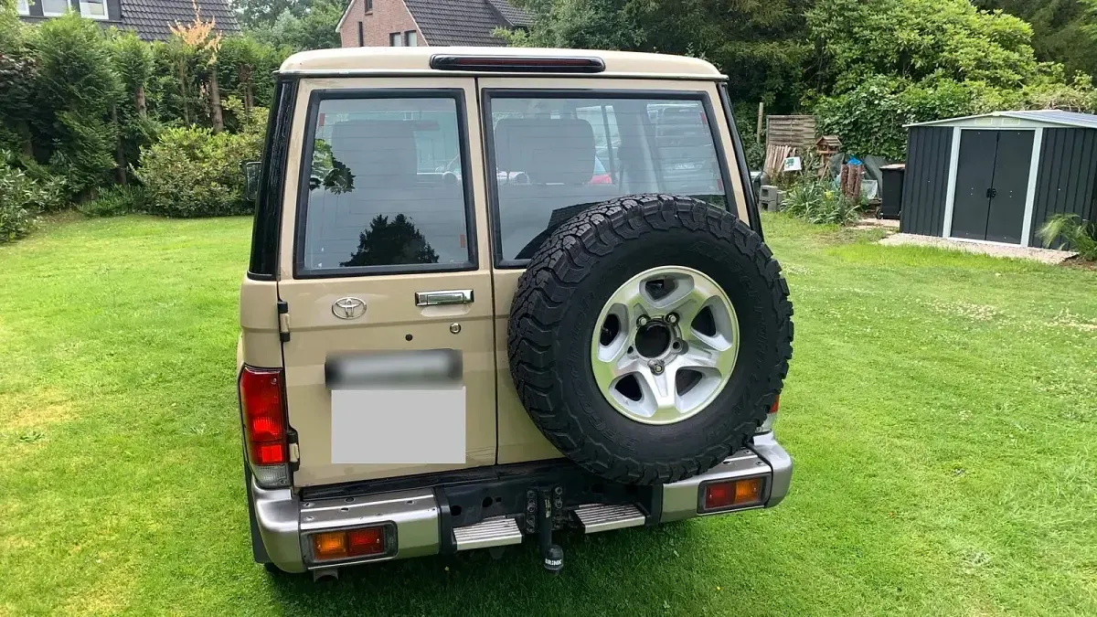 Gebraucht Toyota Land Cruiser 231 PS (169 kW) 2023 Beige SUV