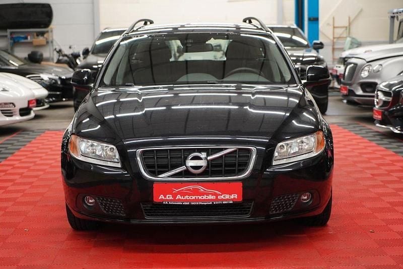 Gebraucht Volvo V70 114 PS (83 kW) 2012 Schwarz Kombi