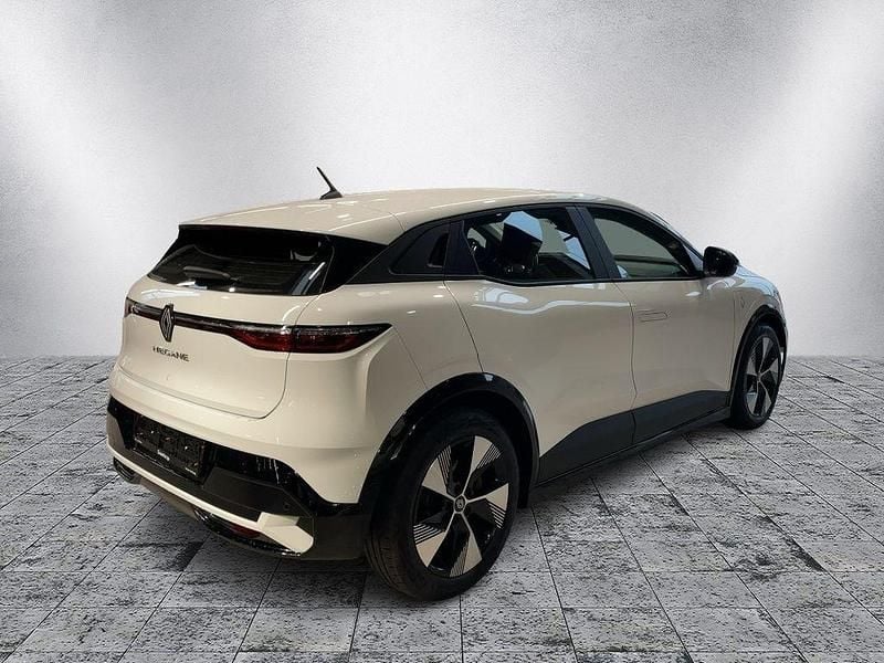 Gebraucht Renault Megane E-Tech Equilibre 160 kW (218 PS) 2022 Weiß Limousine