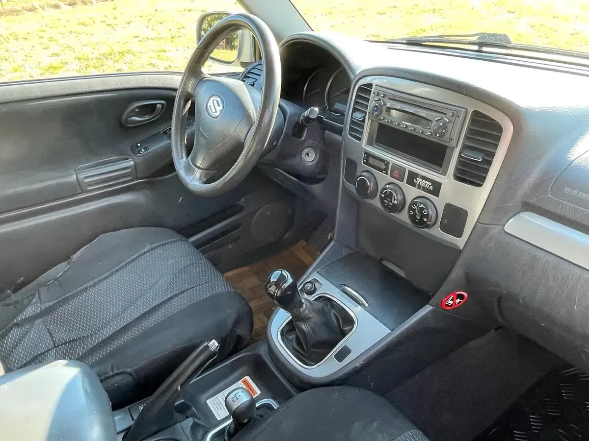Gebraucht Suzuki Grand Vitara 94 PS (69 kW) 2004 Silber SUV