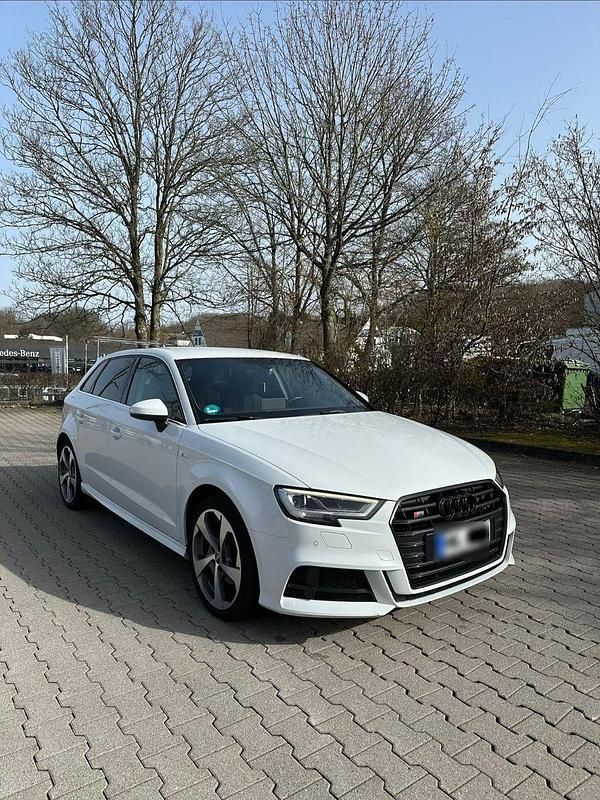 Gebraucht Audi A3 Sport 150 PS (110 kW) 2016 Weiß Limousine