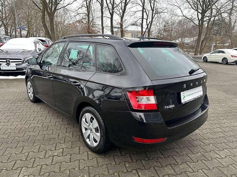 Gebraucht Skoda Fabia Ambition 95 PS (69 kW) 2022 Schwarzmagic perleffekt Kleinwagen