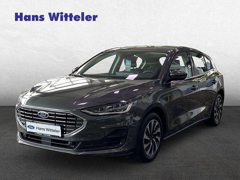 Gebraucht Ford Focus Titanium 125 PS (91 kW) 2026 Grau Limousine