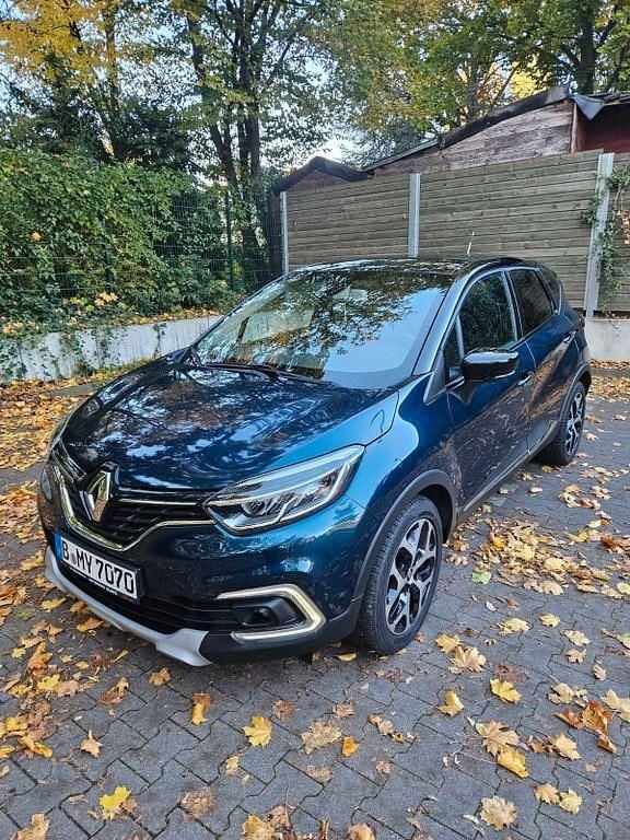 Gebraucht Renault Captur Intens 154 PS (113 kW) 2019 Blau SUV