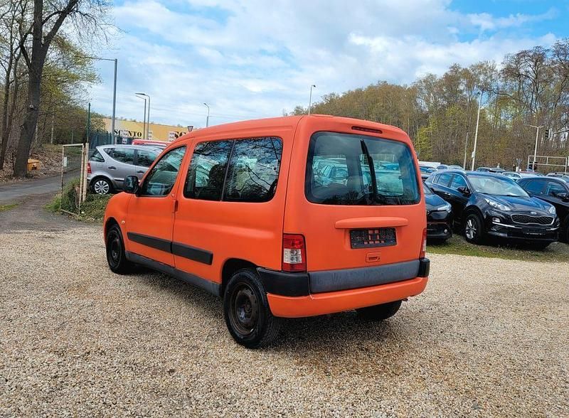 Gebraucht Peugeot Partner Tendance 90 PS (66 kW) 2008 Orange Van / Kleinbus