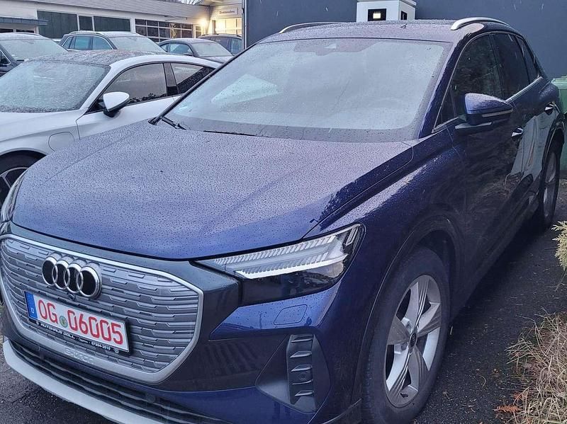 Gebraucht Audi Q4 e-tron 125 kW (170 PS) 2022 Navarra blau metallic SUV