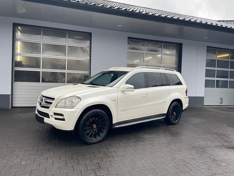 Gebraucht Mercedes GL350 258 PS (189 kW) 2011 Weiß SUV