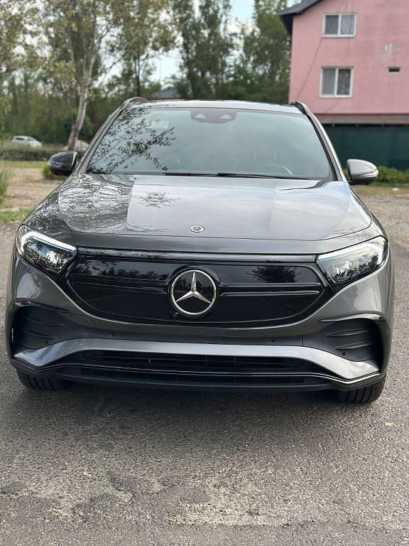 Grau Gebraucht 2021 Mercedes EQA250 SUV | 28.500 € (Guter Preis) - Bild 1/4