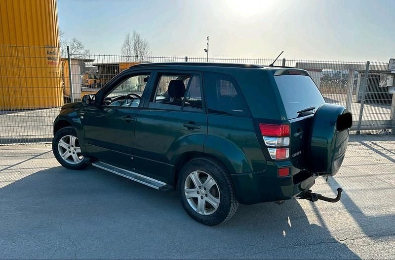 Gebraucht Suzuki Grand Vitara 130 PS (95 kW) 2006 Grün SUV