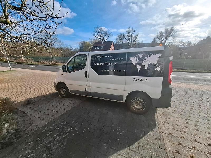 Gebraucht Opel Vivaro 114 PS (83 kW) 2013 Weiß Van / Kleinbus