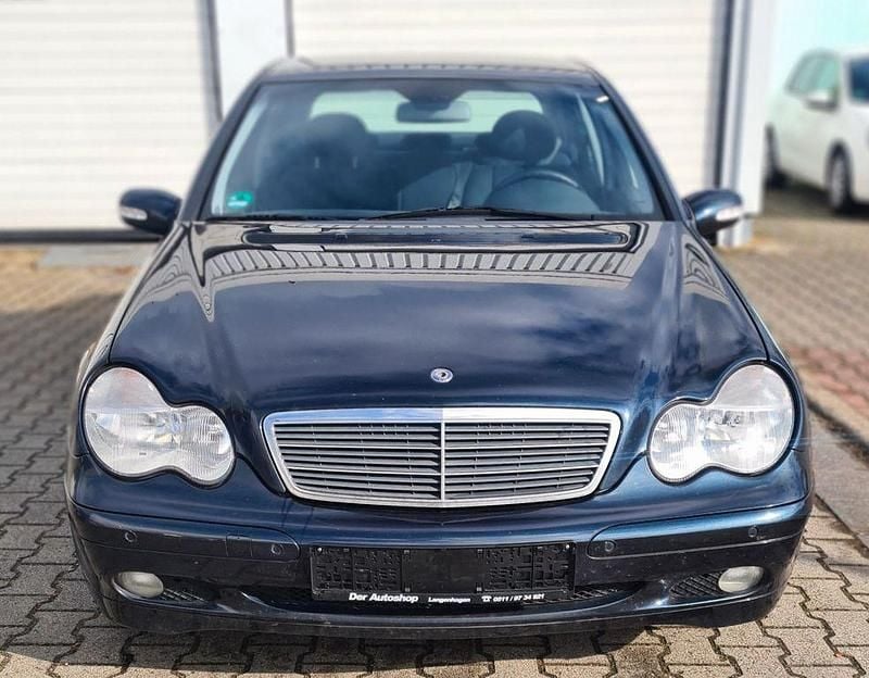 Gebraucht Mercedes C180 129 PS (94 kW) 2001 Blau Limousine