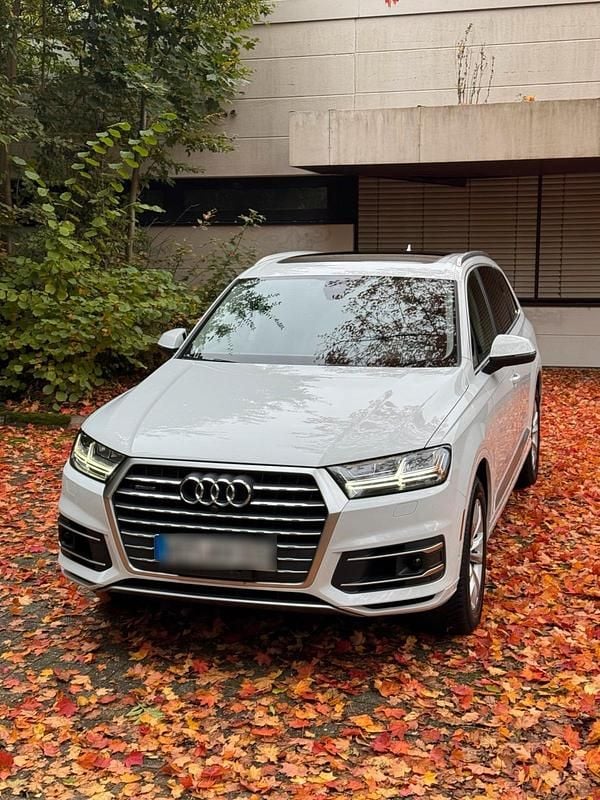 Weiß Gebraucht 2018 Audi Q7 SUV | 32.000 € (Superpreis) - Bild 1/4