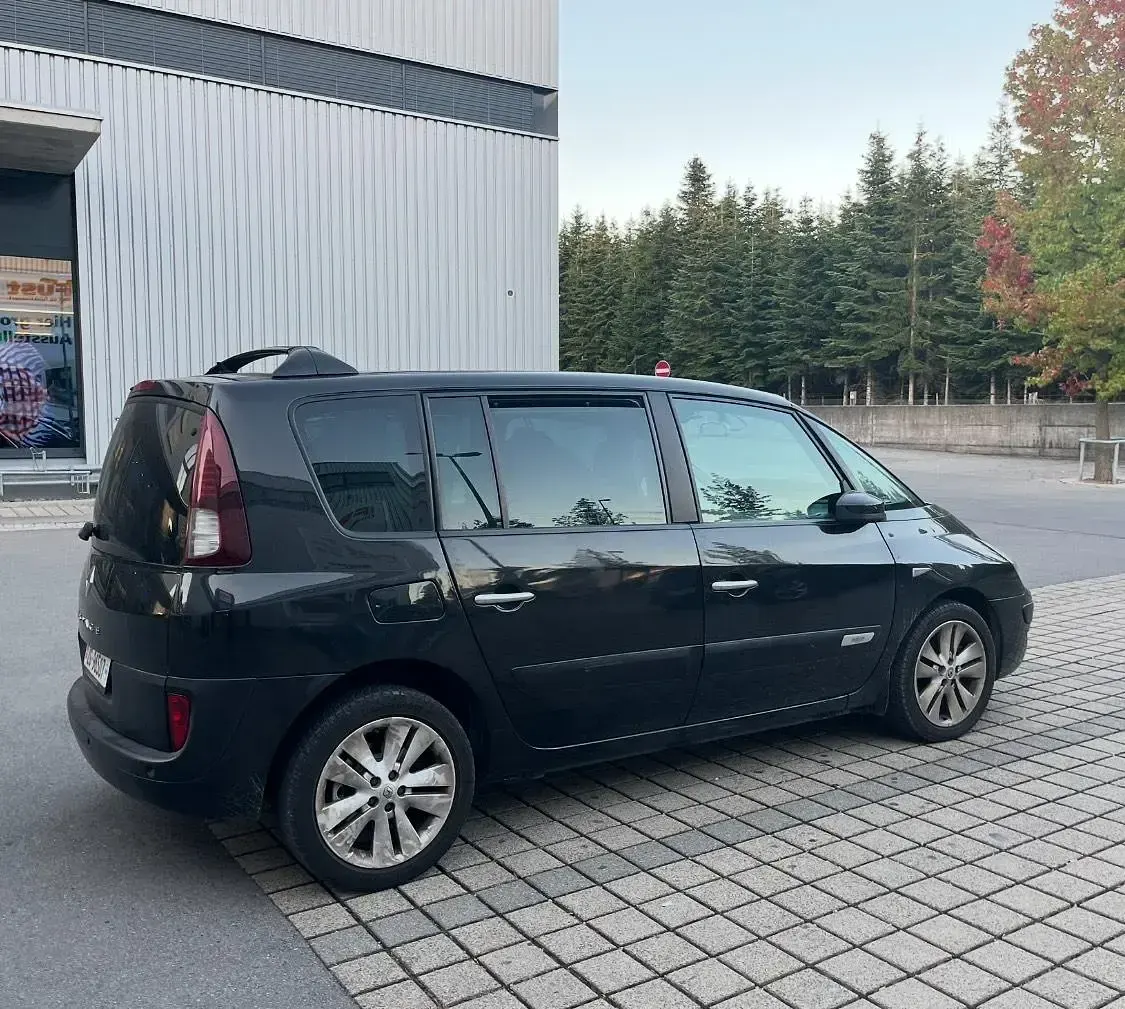 Używany Renault Espace 240 KM (176 kW) 2006 Czarny Minivan