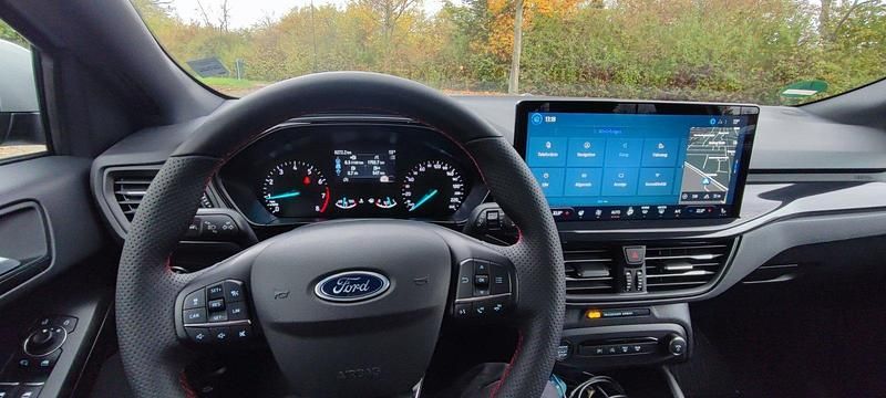 Gebraucht Ford Focus ST-Line 125 PS (91 kW) 2024 Silber Kombi