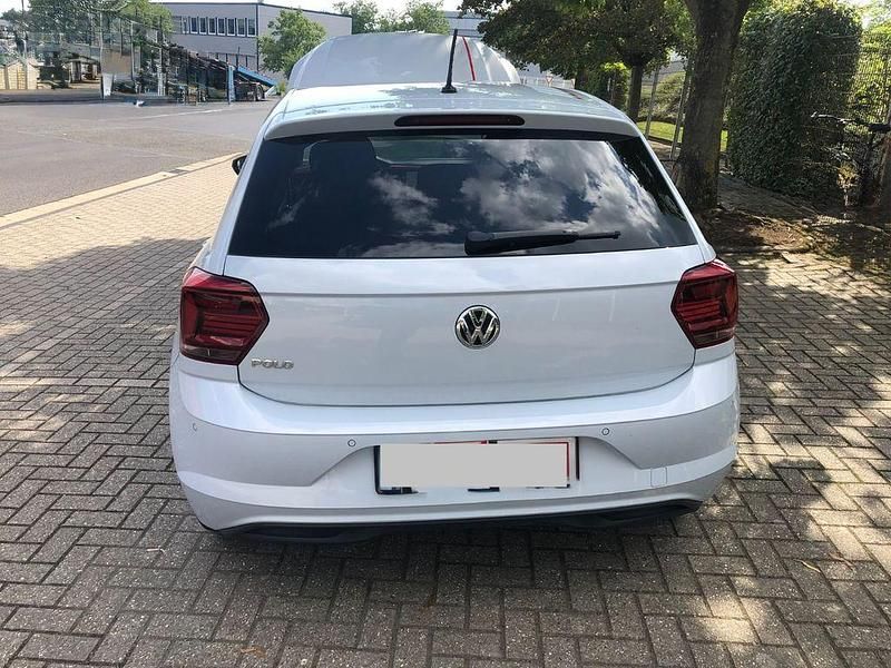 Gebraucht VW Polo Beats 95 PS (69 kW) 2018 Weiß Kleinwagen
