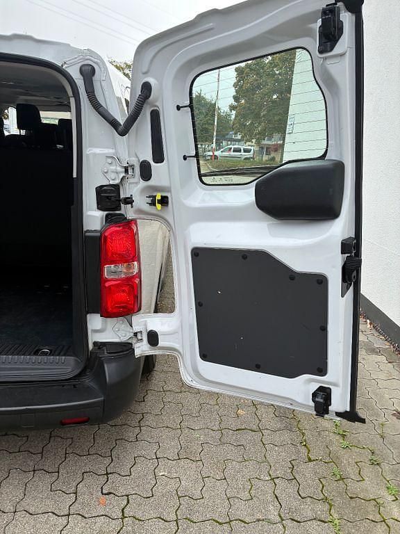 Gebraucht Toyota Proace 144 PS (105 kW) 2023 Weiß Van / Kleinbus
