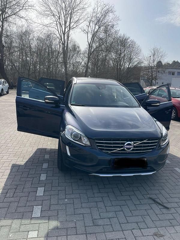 Gebraucht Volvo XC60 181 PS (133 kW) 2014 Blau SUV