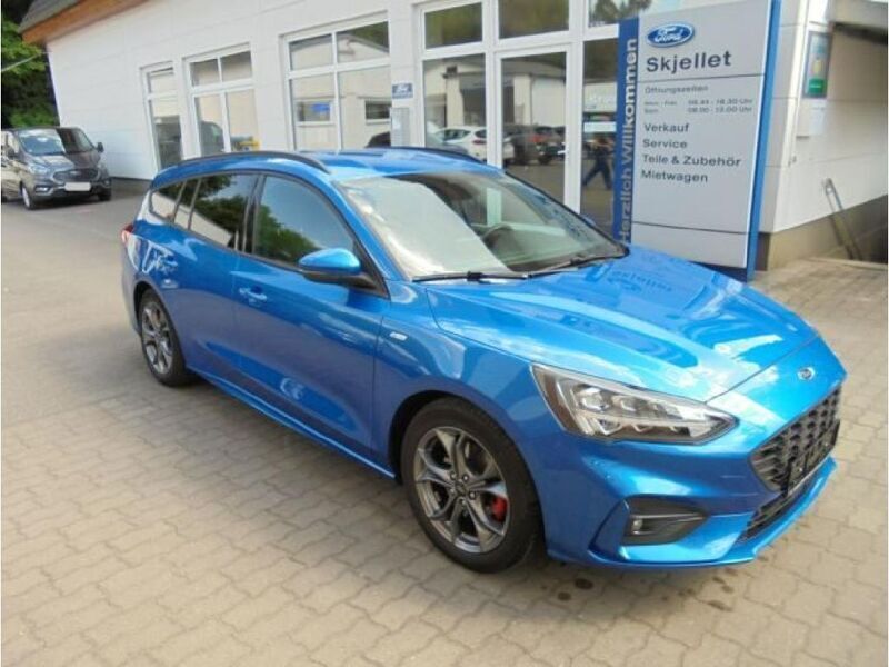 Dynamicblau metallic (metallic) Gebraucht 2021 Ford Focus Kombi | 19.750 € (Fairer Preis) - Bild 1/4